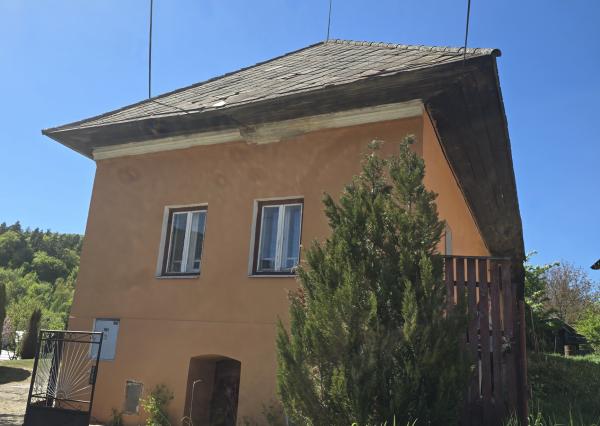 Exkluzívna ponuka! Ponúkam na predaj  menší rodinný dom v obci Vlachovo okres Rožňava