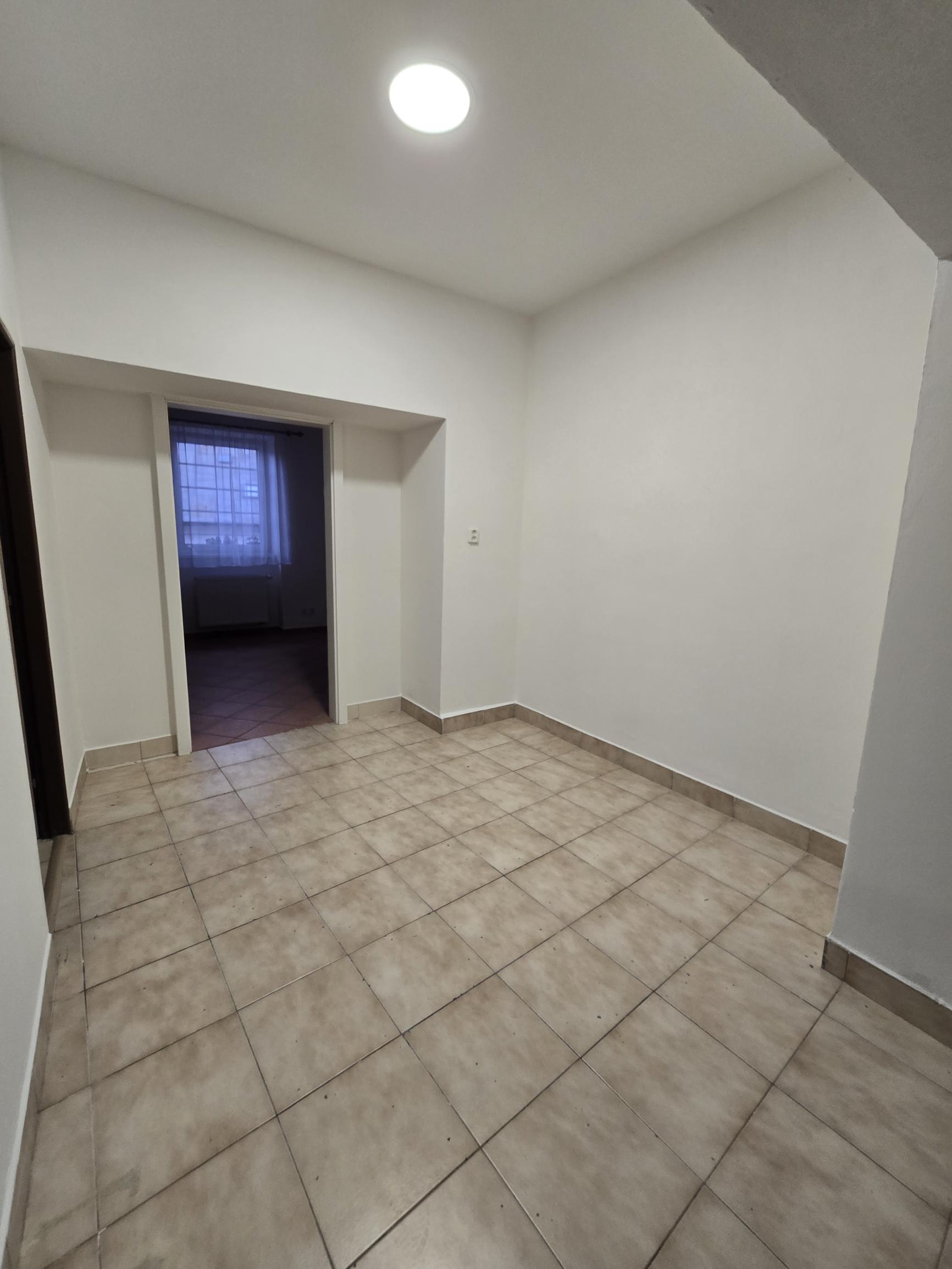 Exkluzívne na prenájom priestory v Poprad – Matejovciach, ul. Allendeho na účely podnikania alebo prevádzky