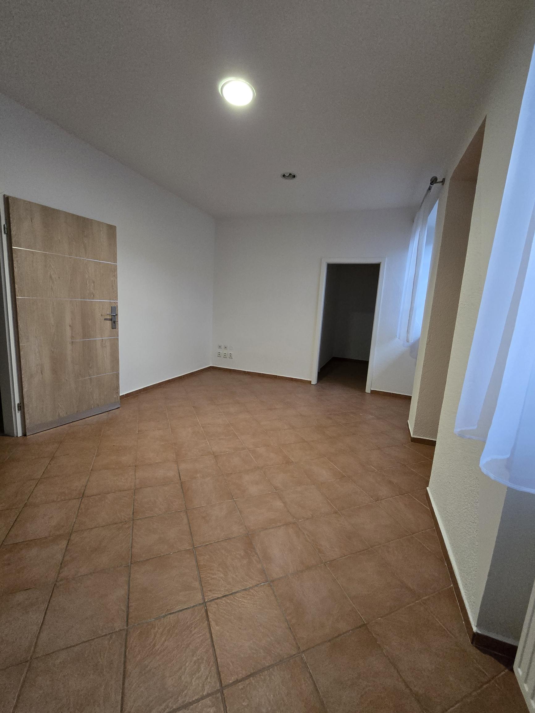 Exkluzívne na prenájom priestory v Poprad – Matejovciach, ul. Allendeho na účely podnikania alebo prevádzky