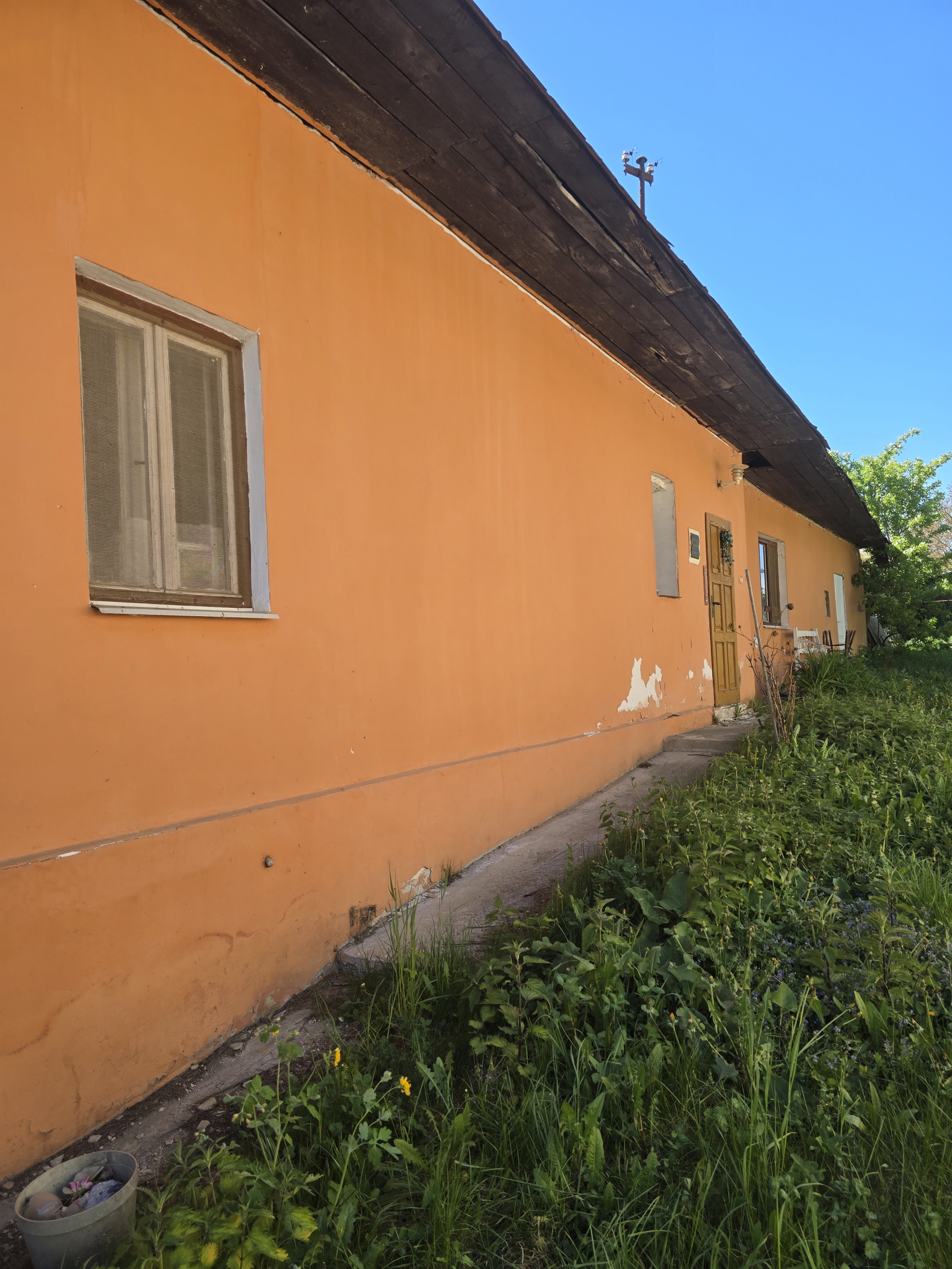 Exkluzívna ponuka! Ponúkam na predaj  menší rodinný dom v obci Vlachovo okres Rožňava